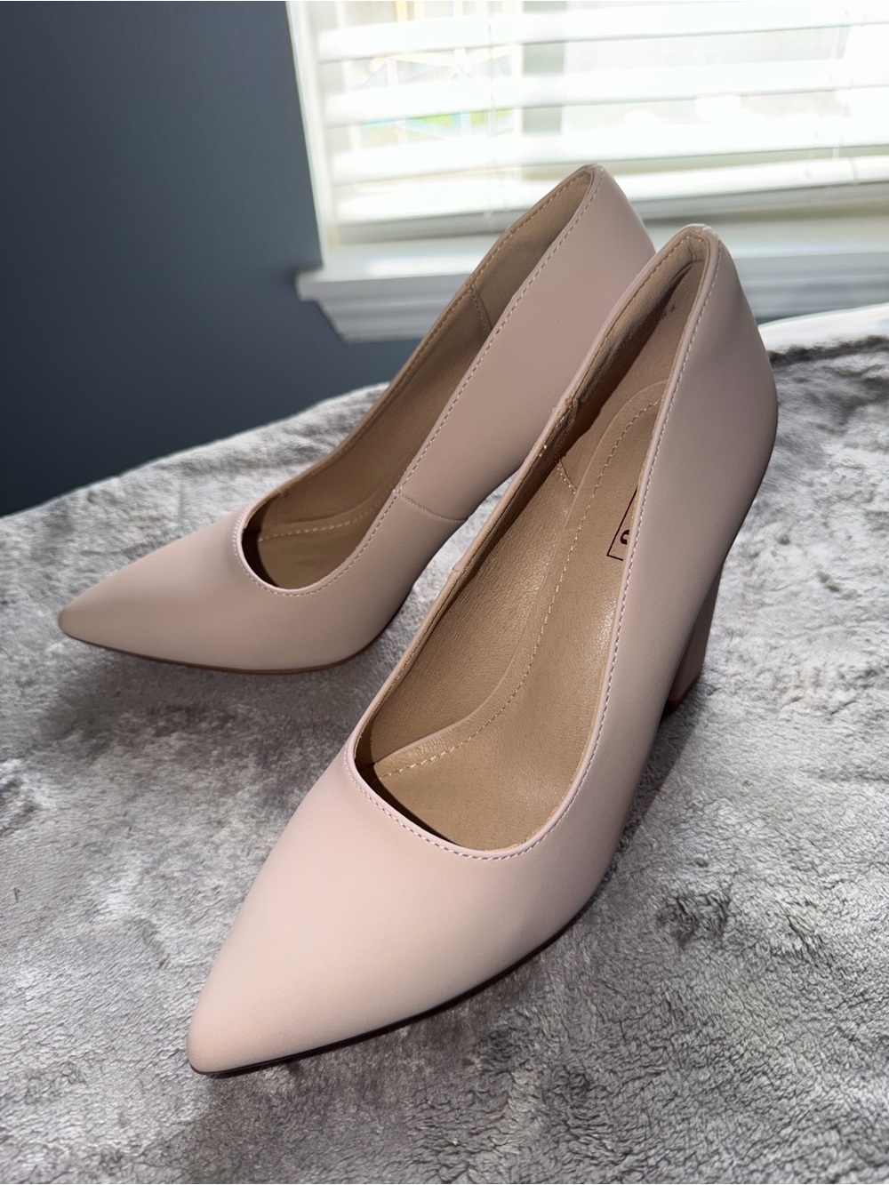 IDIFU Blush Pink Pointed Toe Block Heel Pumps